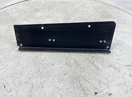 GROVE GMK 5150L COVER DOOR GUIDE 