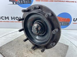 Liebherr LT 1055 Wheel hub axle 3