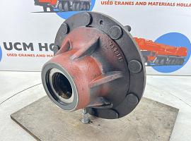 Liebherr LT 1055 Wheel hub axle 3