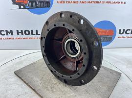 Liebherr LT 1055 Wheel hub axle 1
