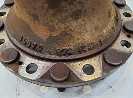 Liebherr LTM 1130-5.1 wheel hub axle 1