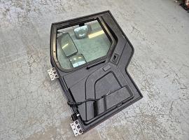 Liebherr LTM 1070-4.2 DOOR RIGHT, CPL.