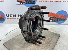 Liebherr LTM 1080-1 Wheel hub axle 3