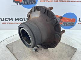 Liebherr LTM 1080-1 Wheel hub axle 3
