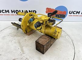 Liebherr LTM 1160-2 Hydro cylinder for quick boom connection
