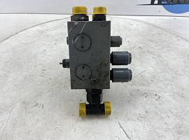 Liebherr LTM 1055-3.2 axle locking valve