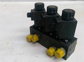 Grove GMK 3055 Control blok all wheel steering  