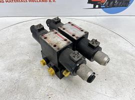 Faun ATF 60-4 Outrigger valve