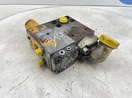 Liebherr LTM 1140 valve block 