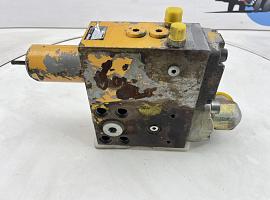 Liebherr LTM 1140 valve block 