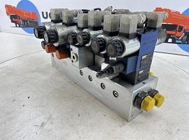 Spierings SK 1265-AT6 valve block masthead