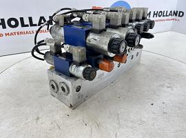 Spierings SK 1265-AT6 valve block masthead