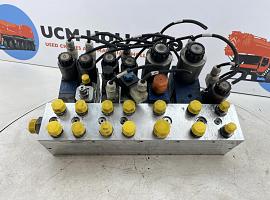 Spierings SK 1265-AT6 valve block masthead