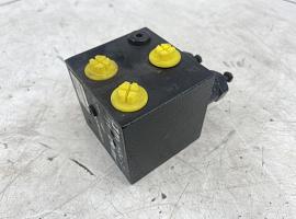 Liebherr LTM 1400-7.1 Valve block