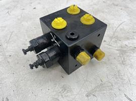 Liebherr LTM 1400-7.1 Valve block