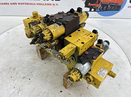 Grove GMK 5100 Control block