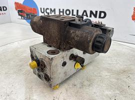Demag AC 205 outrigger control block