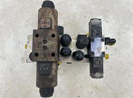 Demag AC 205 outrigger control block
