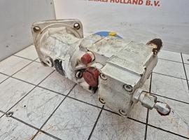 Liebherr LTM 1050-1 winch motor