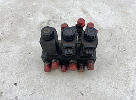 Grove GMK Valve block