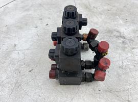 Grove GMK Valve block
