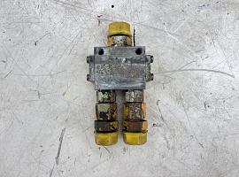 Liebherr LTM 1140 flow divider valve