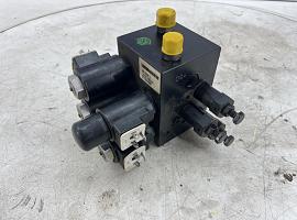 Liebherr LTM 1400-7.1 valve block