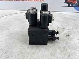 Liebherr LTM 1400-7.1 valve block