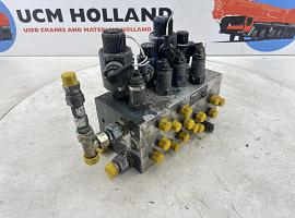 Liebherr LTM 1070-4.2 control block