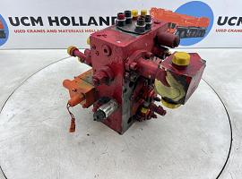 Grove GMK 3055 valve block 