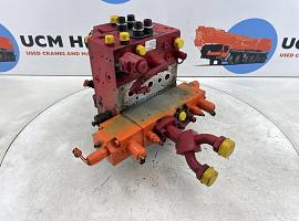 Grove GMK 3055 valve block 