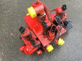 Grove GMK 3055 Slewing Gear block 