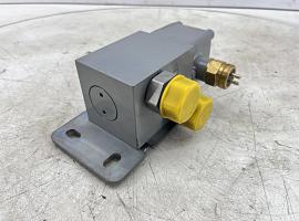 Liebherr LTM 1250-5.1 axle blocking valve