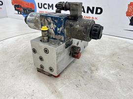 Demag AC 155 valve block