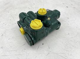 Faun ATF 30-2 Steering valve
