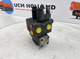 Faun ATF 30-2 axle lock valve 