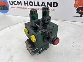 Faun ATF 30-2 axle lock valve