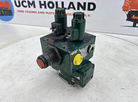 Faun ATF 30-2 axle lock valve