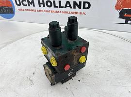 Faun ATF 30-2 Axle lock valve