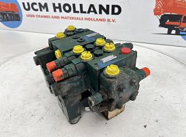 Faun ATF 30-2 Valve block