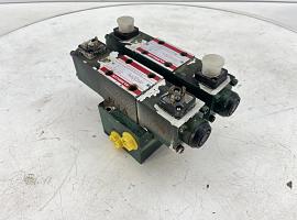 Faun ATF 30-2 outrigger valve