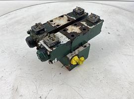 Faun ATF 30-2 outrigger valve