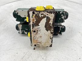 Faun ATF 30-2 outrigger valve