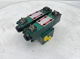 Faun ATF 30-2 outrigger valve