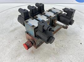 Rexroth Outrigger valve