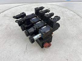 Mannesmann Rexroth outrigger valve