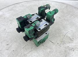 Faun ATF 60-3 CONTROL BLOCK outrigger