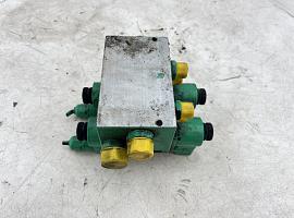 Faun ATF 60-3 CONTROL BLOCK outrigger