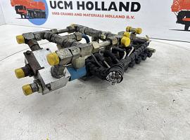 Spierings SK 477-AT4 steering block suspension 