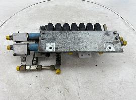 Spierings SK 477-AT4 steering block suspension 